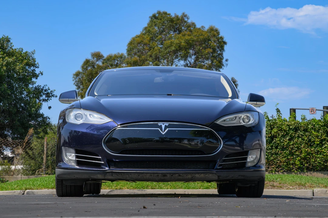 2014 Tesla Model S - Image 6 of 31