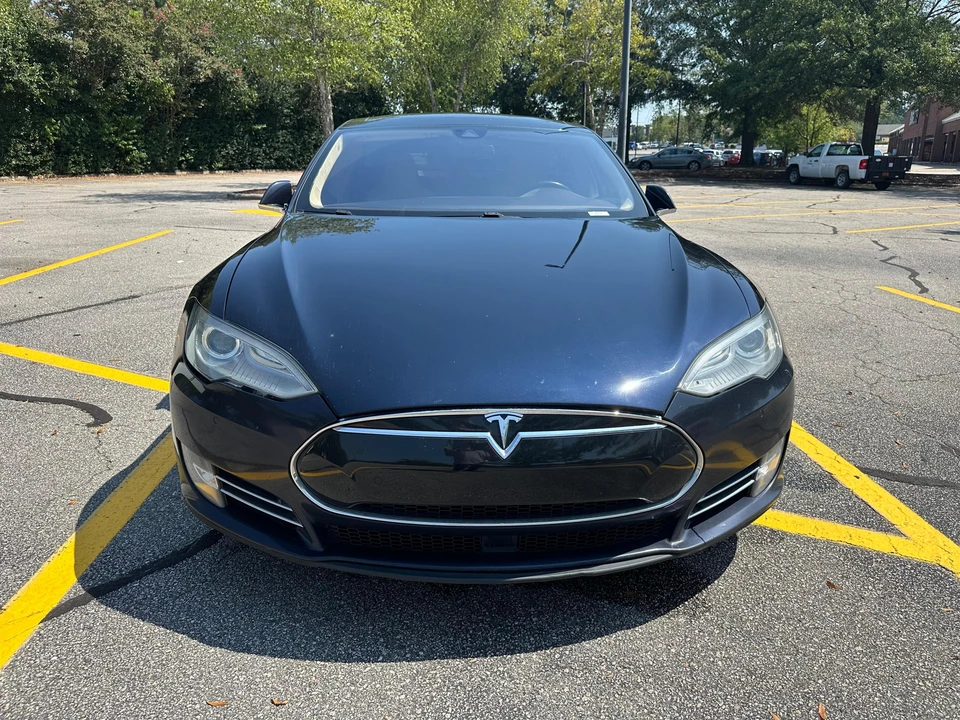 2014 Tesla Model S - Image 7 of 31
