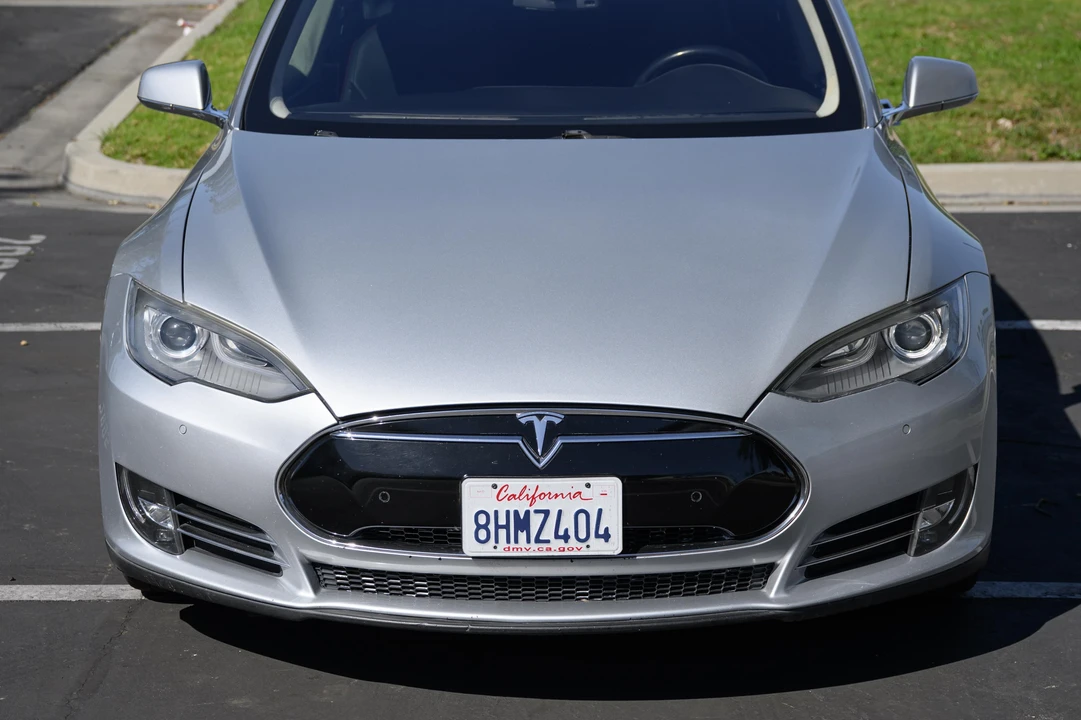 2014 Tesla Model S - Image 20 of 31