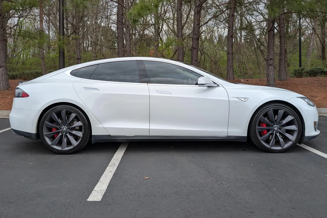 2014 Tesla Model S - Image 3 of 31