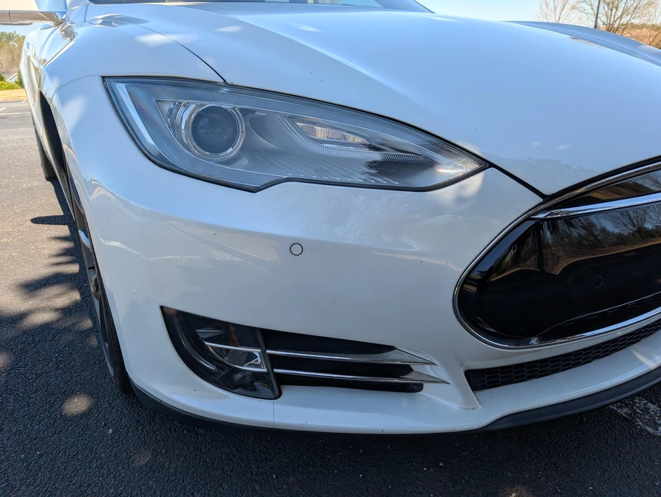 2014 Tesla Model S - Image 23 of 31