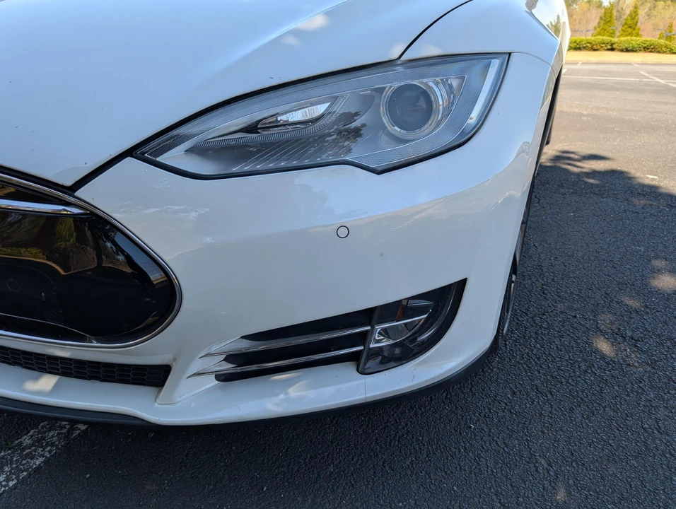 2014 Tesla Model S - Image 26 of 31