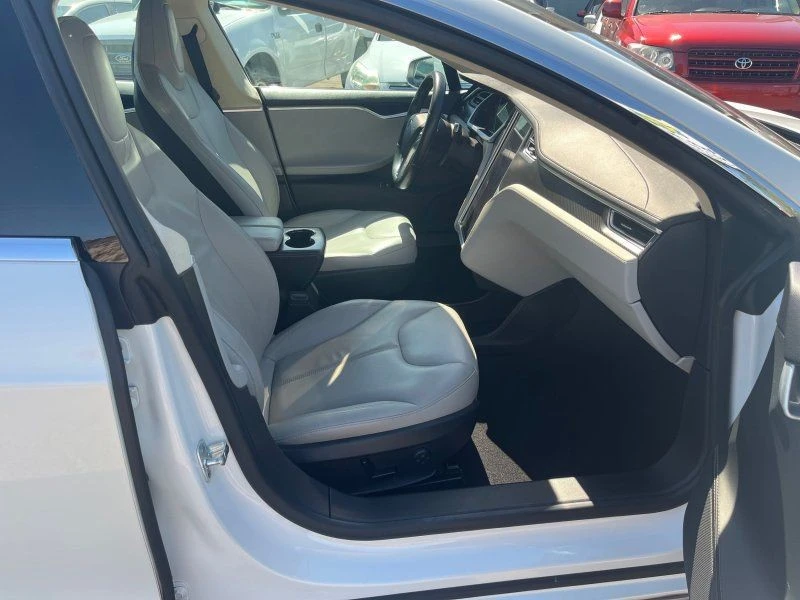 2014 Tesla Model S - Image 19 of 21
