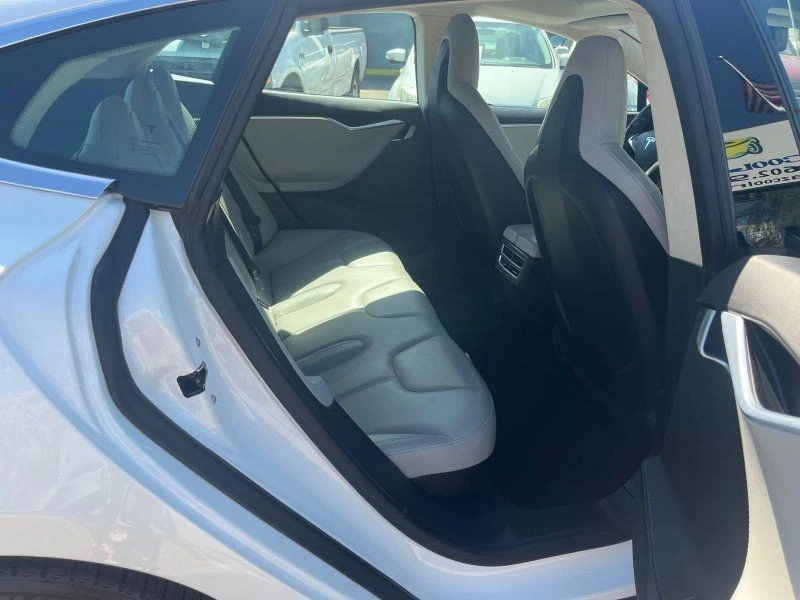 2014 Tesla Model S - Image 17 of 21