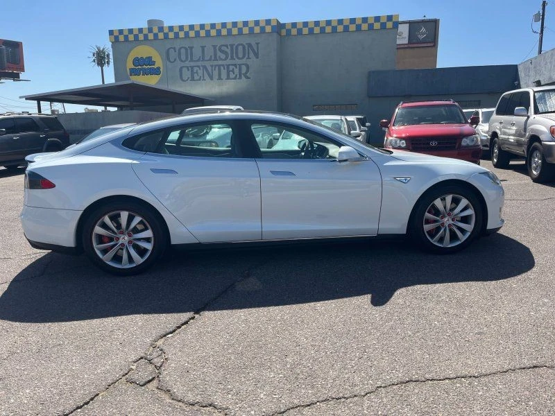2014 Tesla Model S - Image 8 of 21