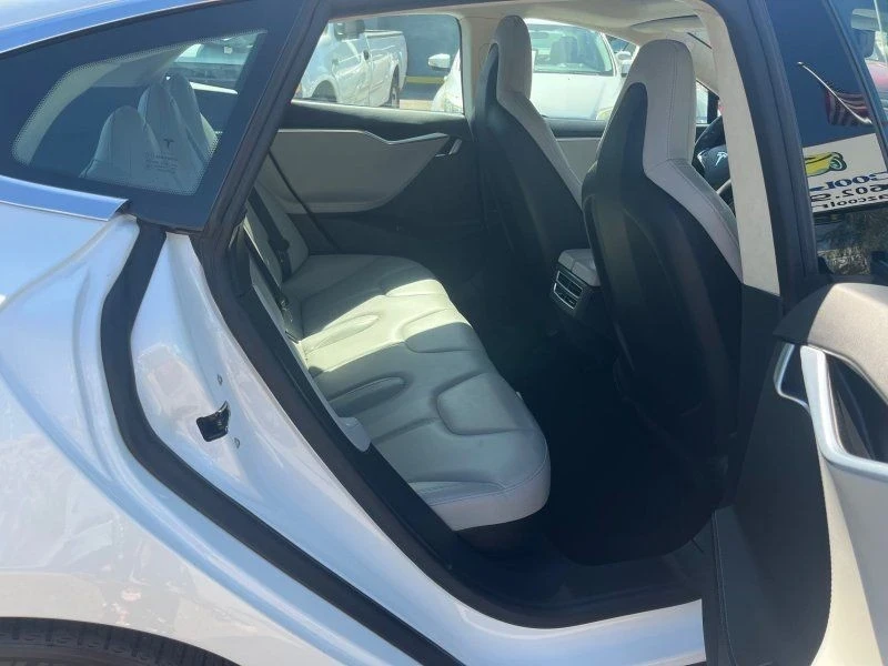 2014 Tesla Model S - Image 17 of 21