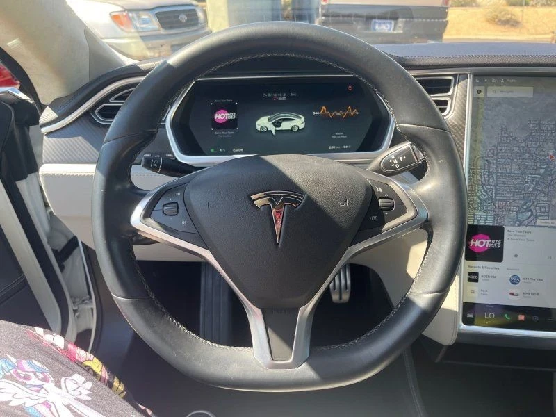 2014 Tesla Model S - Image 11 of 21