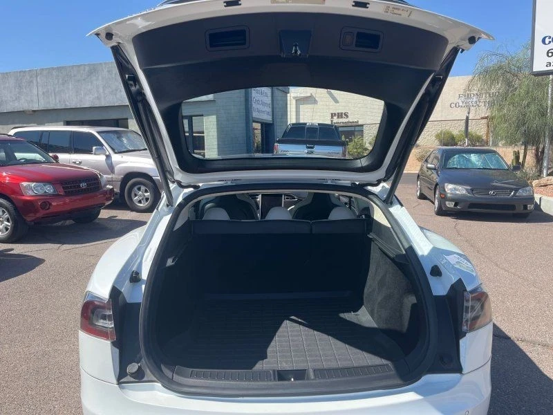 2014 Tesla Model S - Image 15 of 21