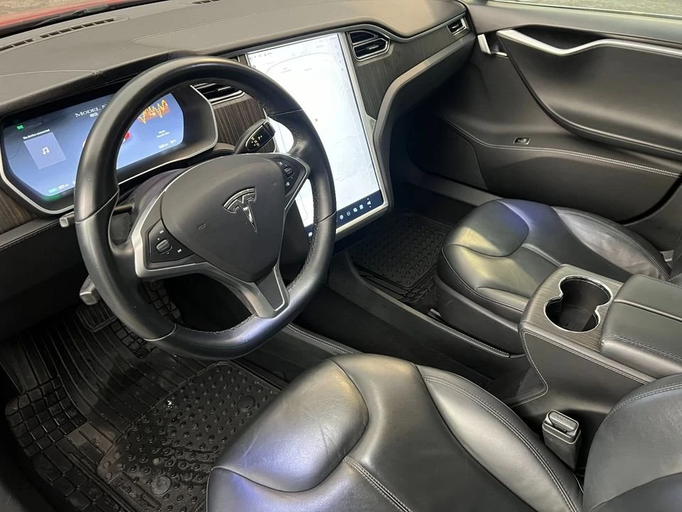2014 Tesla Model S - Image 12 of 19
