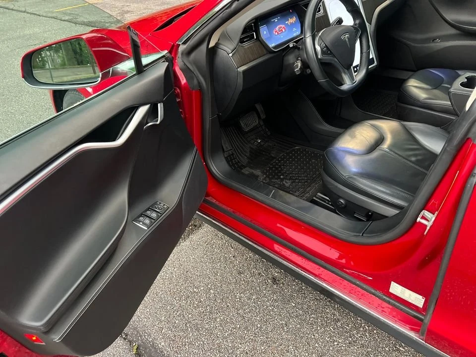 2014 Tesla Model S - Image 11 of 19