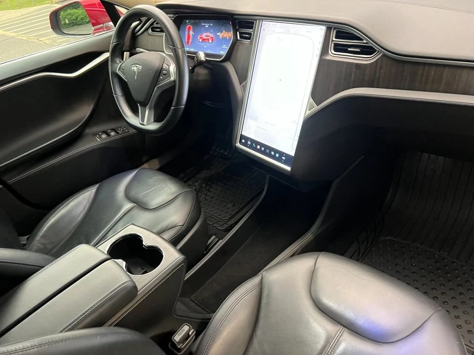 2014 Tesla Model S - Image 13 of 19