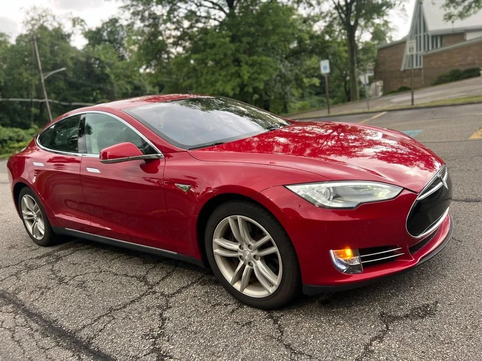 2014 Tesla Model S - Image 5 of 19