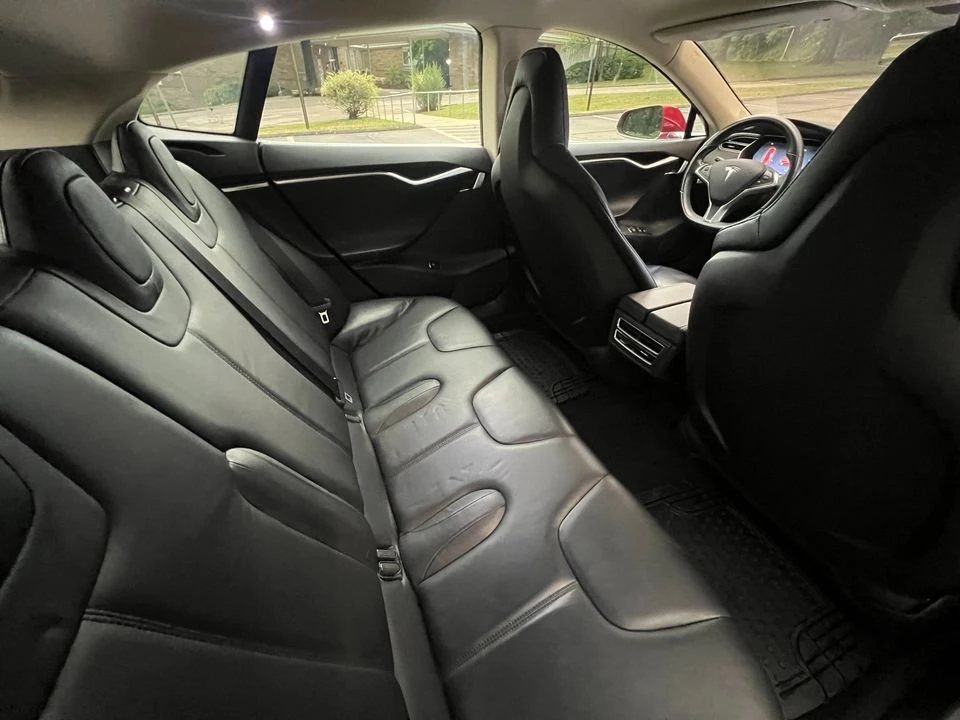 2014 Tesla Model S - Image 17 of 19