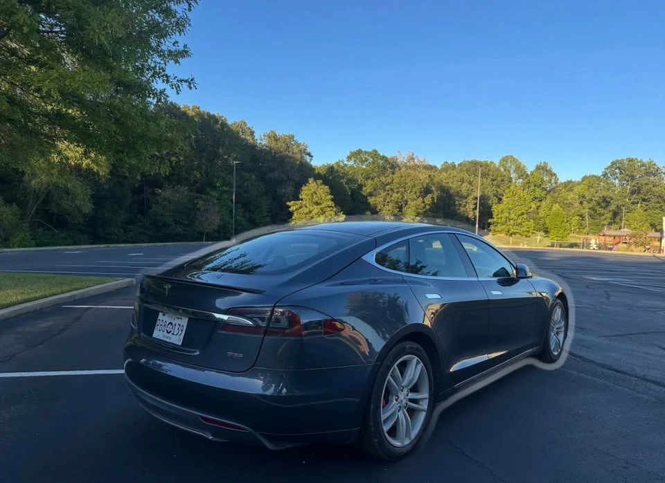 2014 Tesla Model S - Image 5 of 15