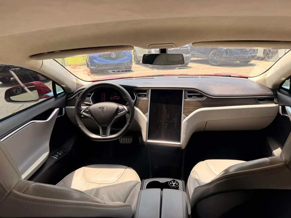2014 Tesla Model S - Image 14 of 15