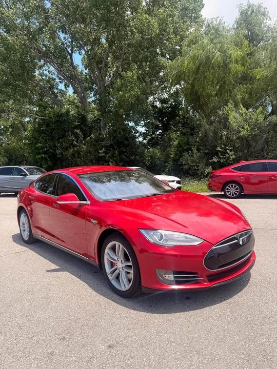 2014 Tesla Model S - Image 8 of 15
