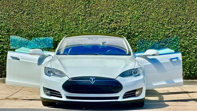 2014 Tesla Model S - Image 31 of 31