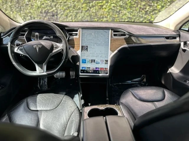 2014 Tesla Model S - Image 18 of 31
