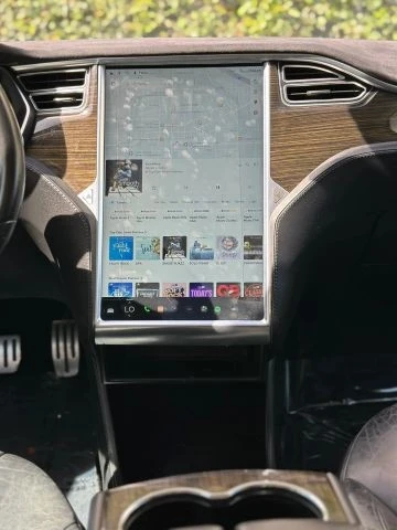 2014 Tesla Model S - Image 20 of 31