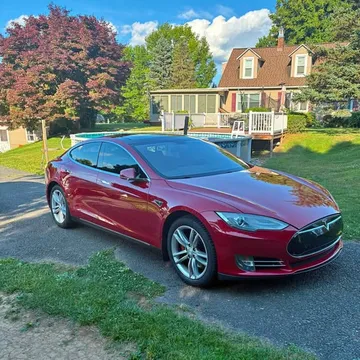 2014 Tesla Model S P85
