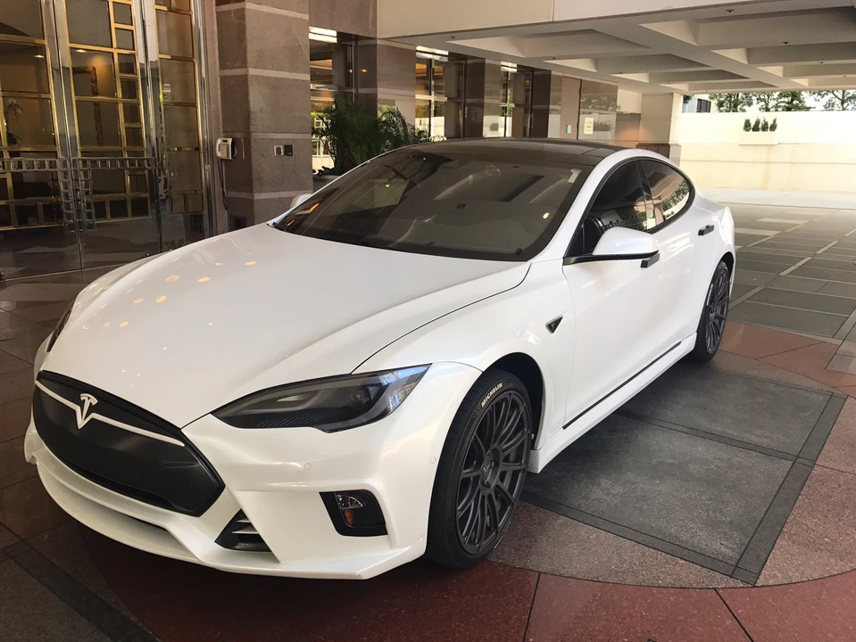 2014 Tesla Model S - Image 7 of 7