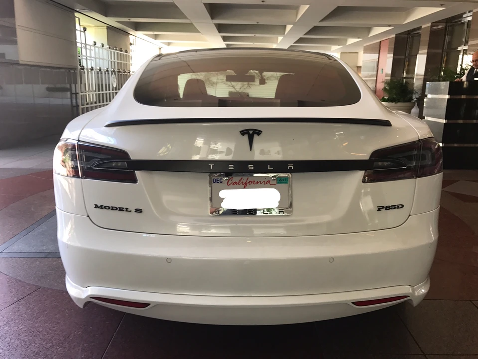 2014 Tesla Model S - Image 6 of 7