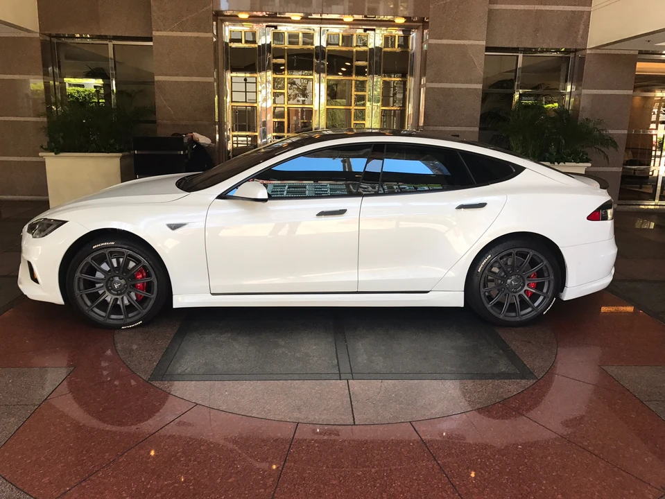 2014 Tesla Model S - Image 5 of 7