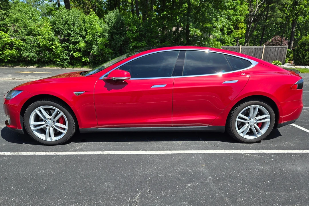 2014 Tesla Model S - Image 6 of 31
