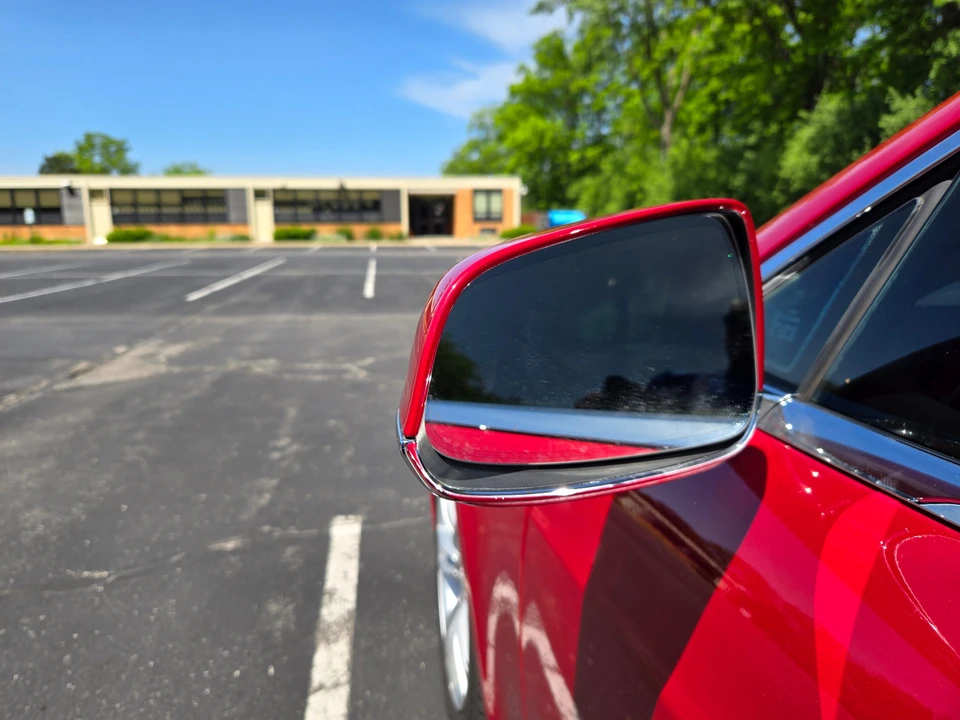 2014 Tesla Model S - Image 13 of 31