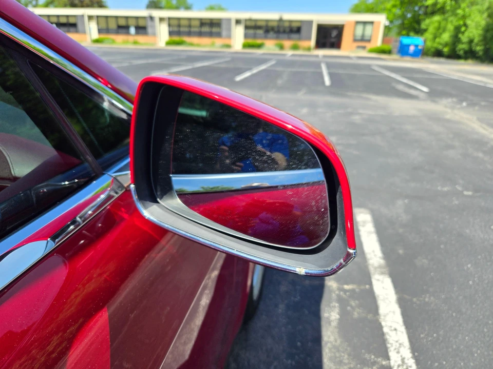 2014 Tesla Model S - Image 16 of 31