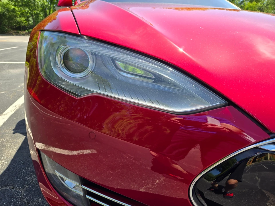2014 Tesla Model S - Image 9 of 31