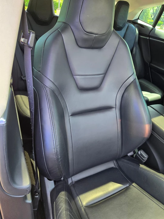 2014 Tesla Model S - Image 29 of 31