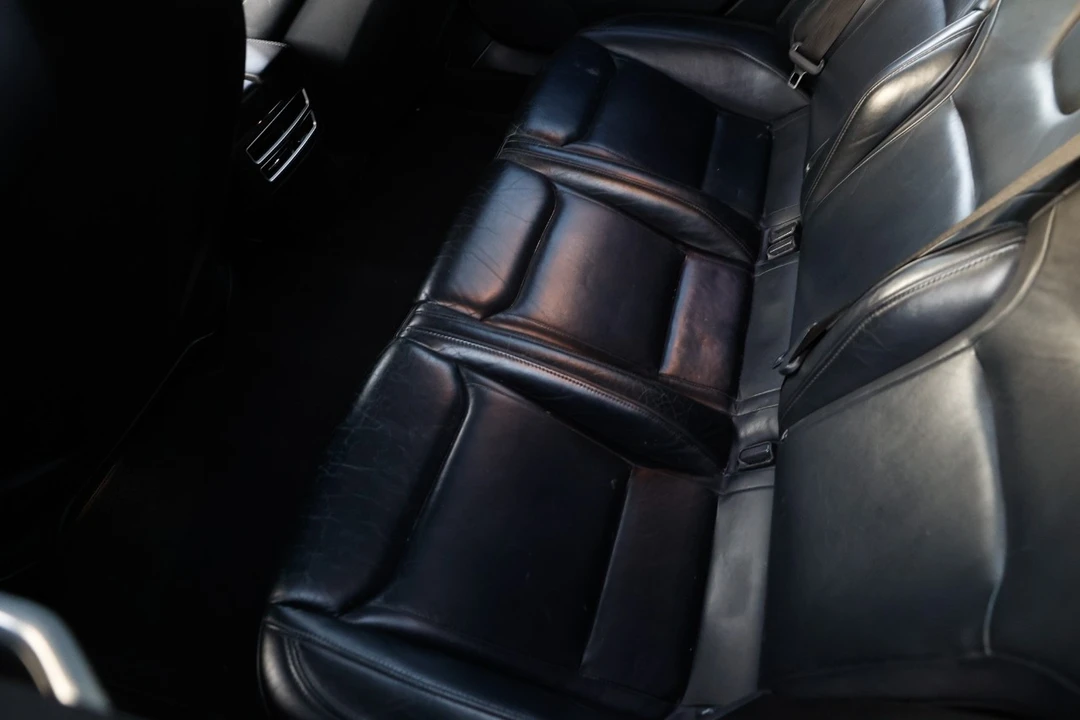 2014 Tesla Model S - Image 10 of 12