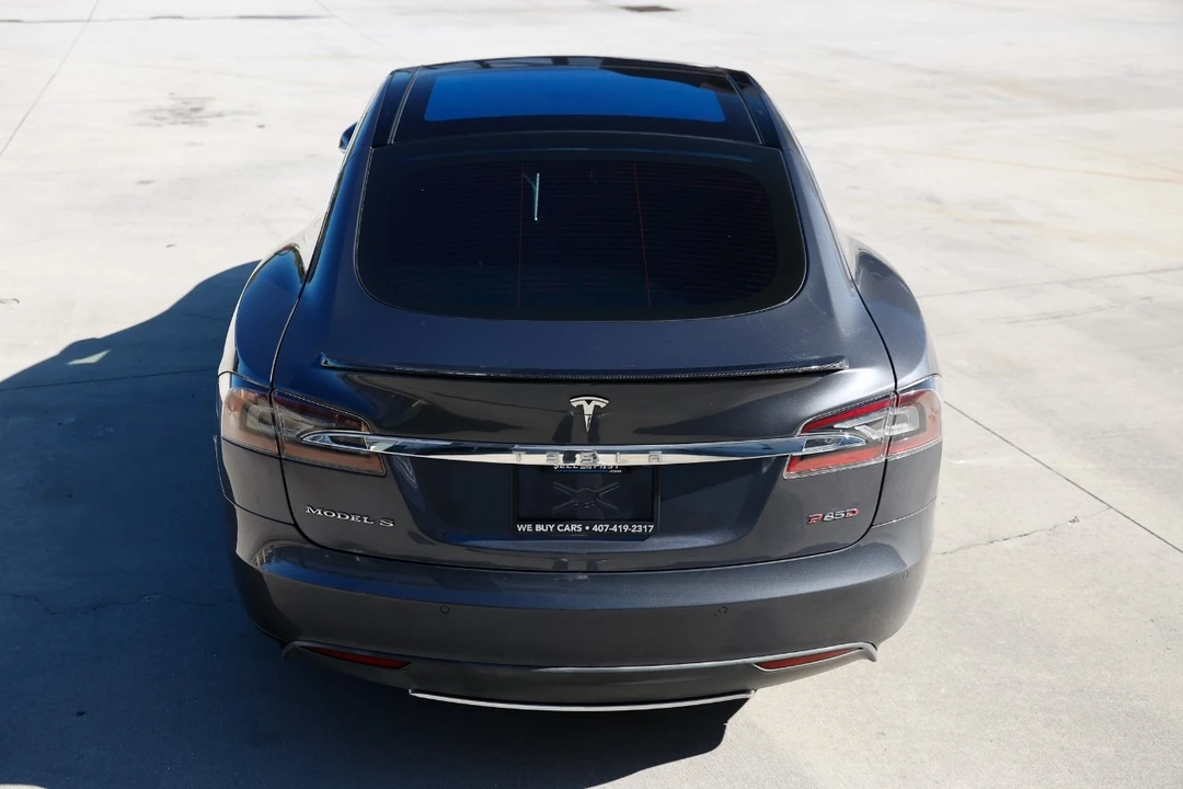 2014 Tesla Model S - Image 9 of 12