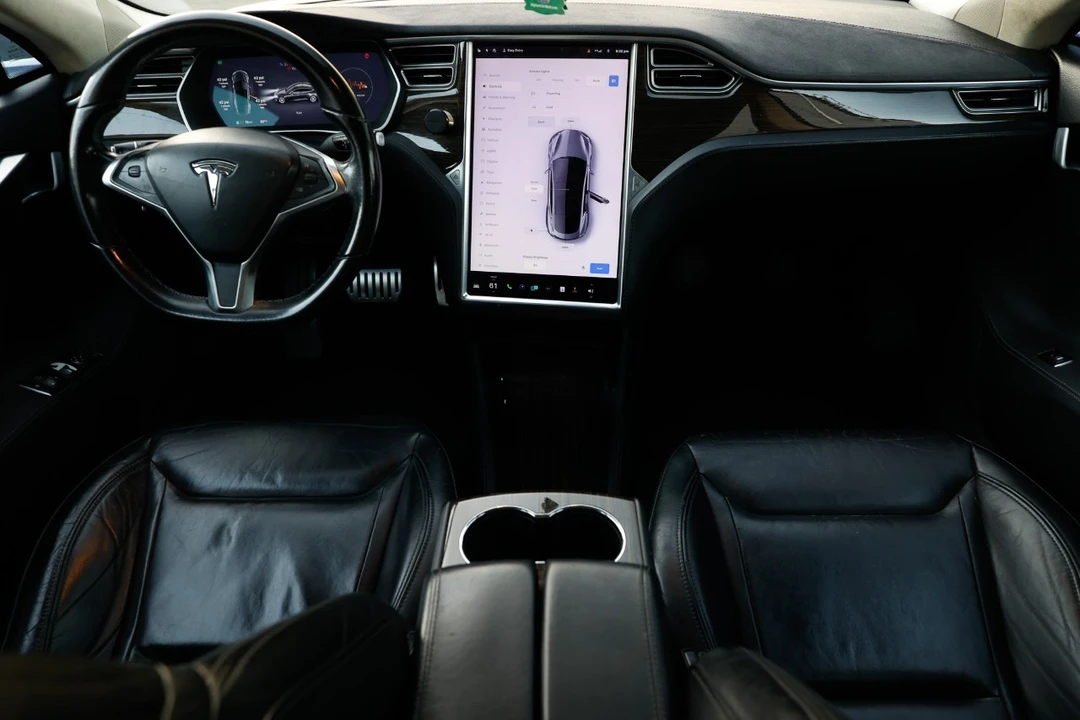 2014 Tesla Model S - Image 2 of 12