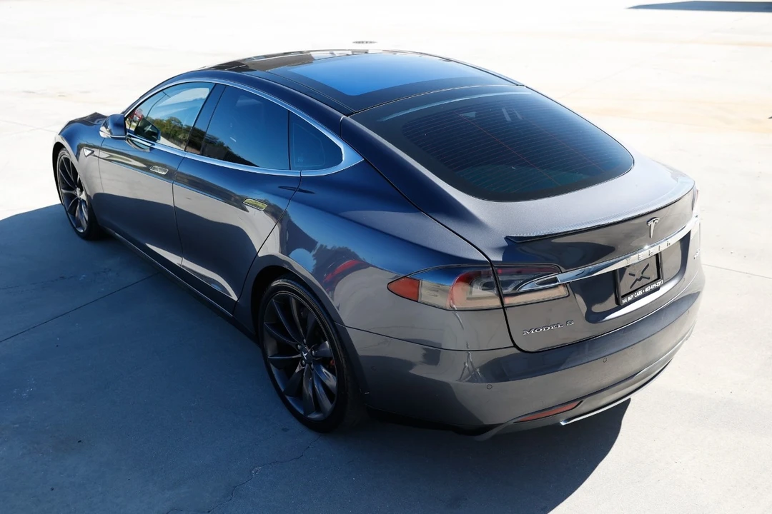 2014 Tesla Model S - Image 5 of 12