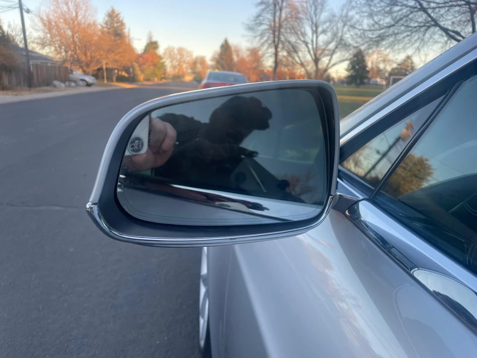 2014 Tesla Model S - Image 15 of 31