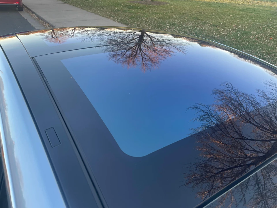 2014 Tesla Model S - Image 18 of 31