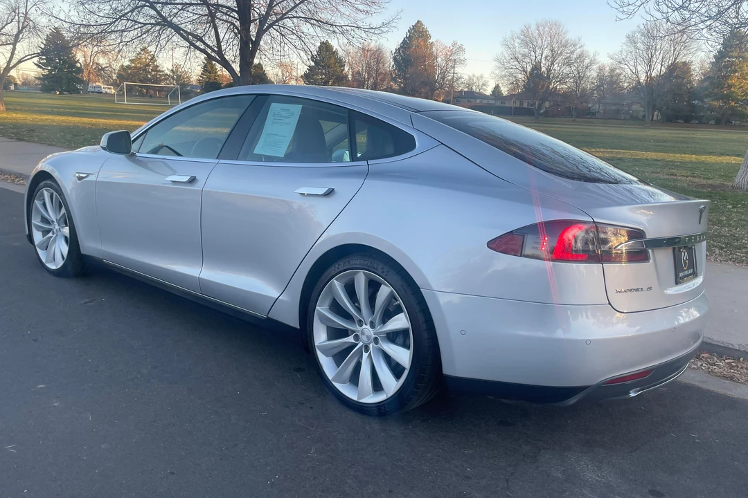 2014 Tesla Model S - Image 4 of 31