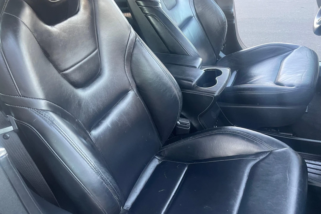 2014 Tesla Model S - Image 31 of 31