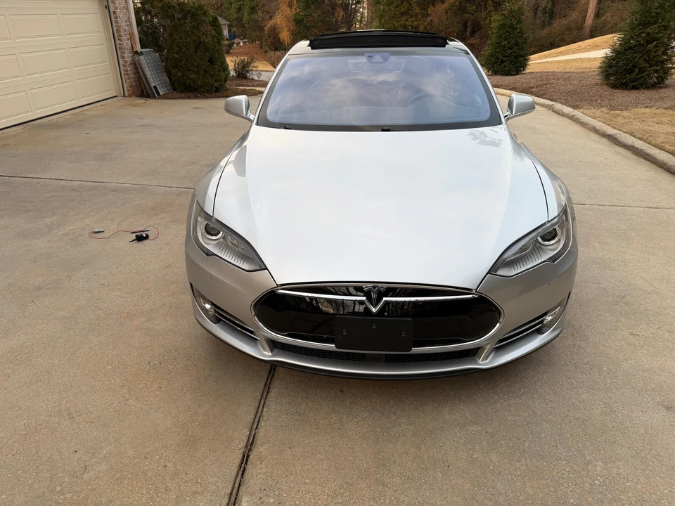 2014 Tesla Model S - Image 6 of 31