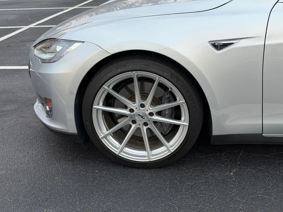2014 Tesla Model S - Image 20 of 31