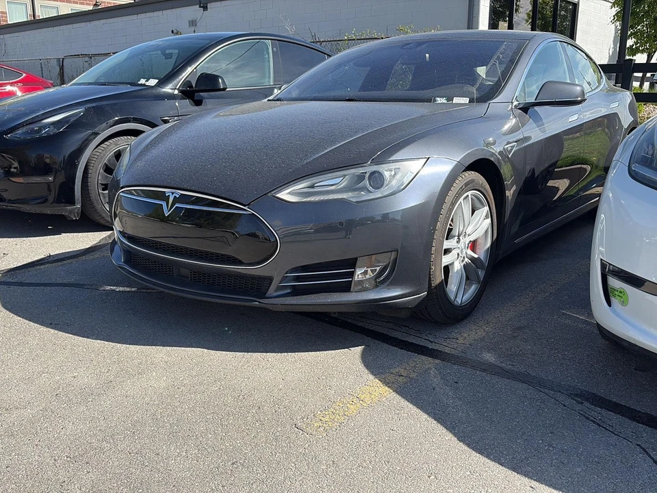 2014 Tesla Model S - Image 3 of 6