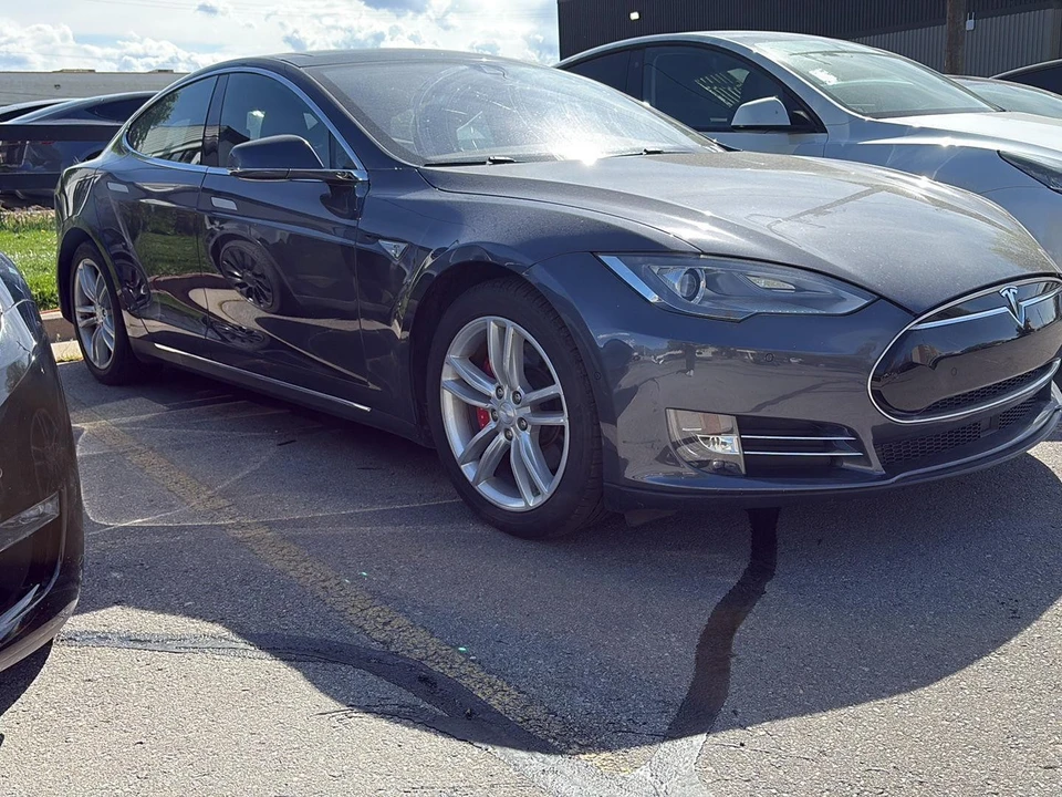 2014 Tesla Model S - Image 2 of 6
