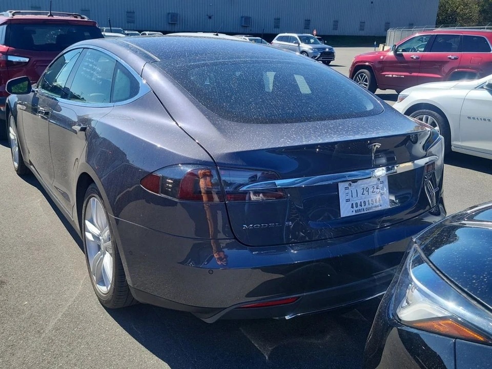 2014 Tesla Model S - Image 3 of 5