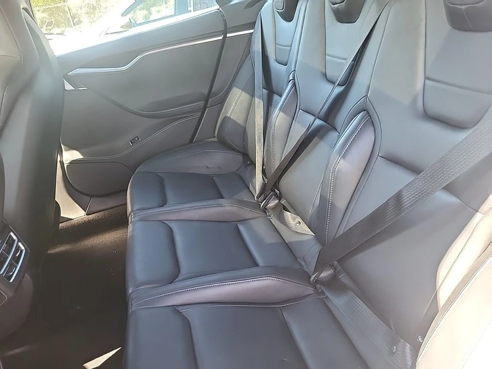 2014 Tesla Model S - Image 5 of 5