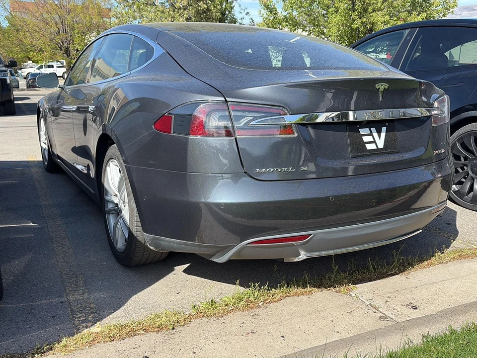 2014 Tesla Model S - Image 5 of 6