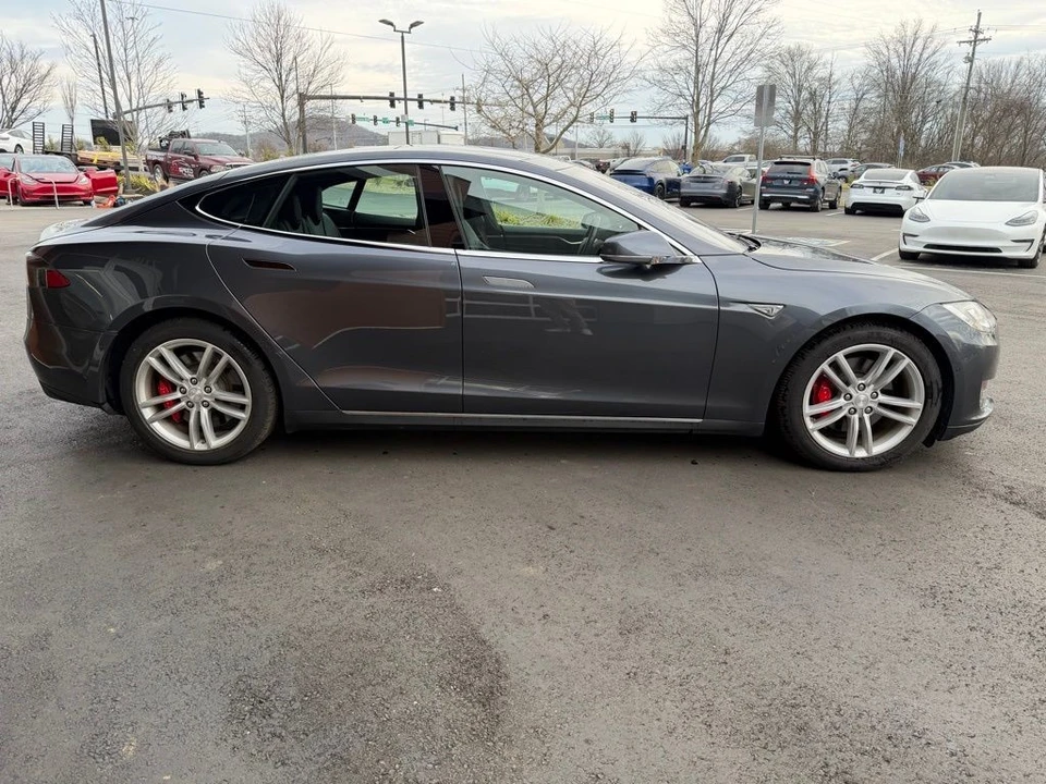 2014 Tesla Model S - Image 4 of 17