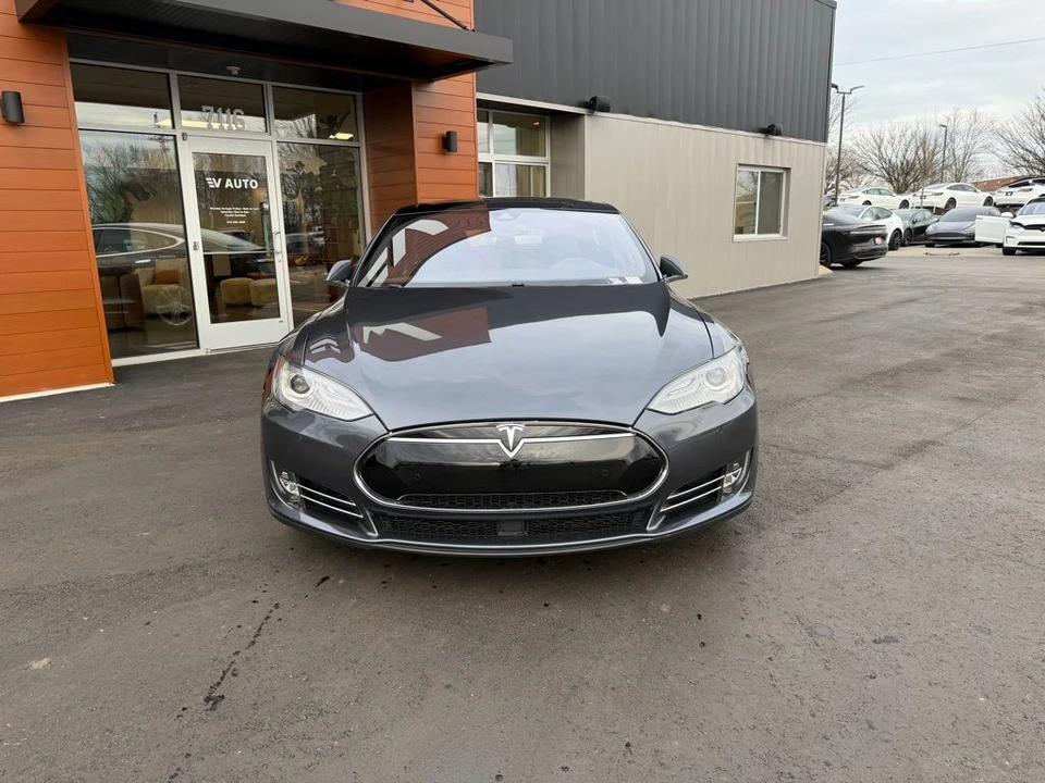 2014 Tesla Model S - Image 2 of 17