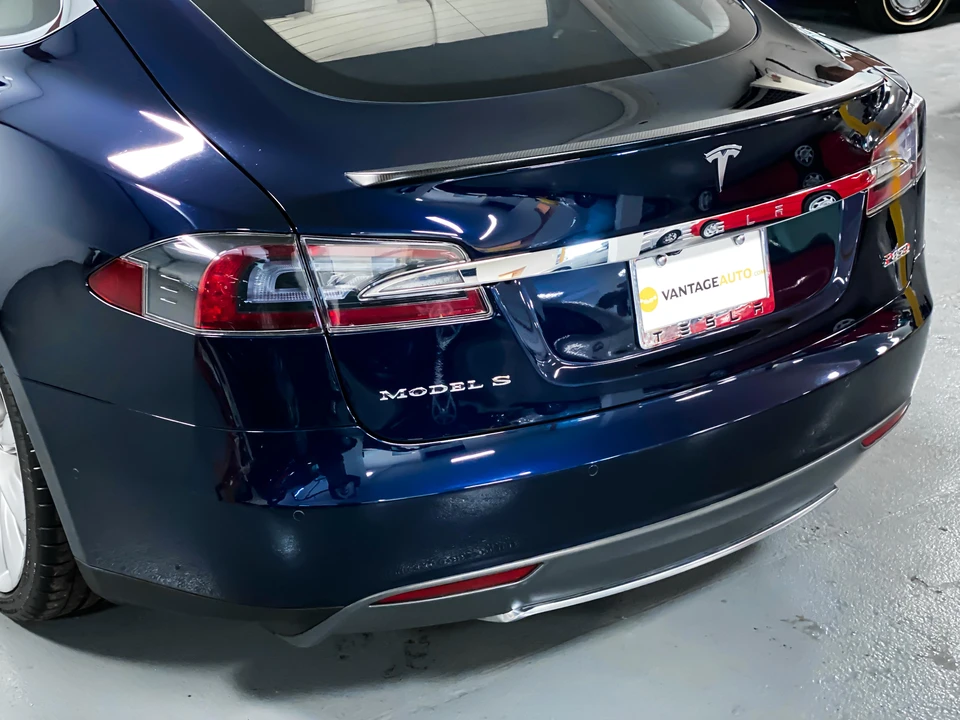 2014 Tesla Model S - Image 15 of 31